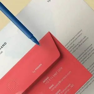 Cartão de visita laminado